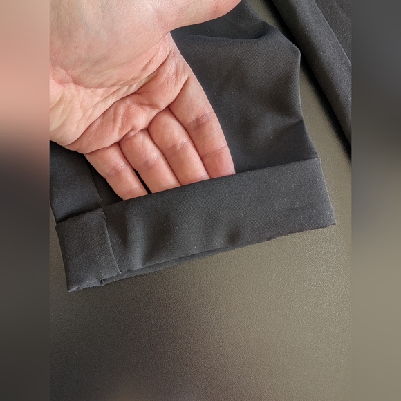 Black High-Waisted Trousers with Belt - Picture 10 of 12